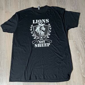 “Lions not sheep” t-shirt Black White Lion Crown Guns AK 47 Rifle Patriot NRA XL